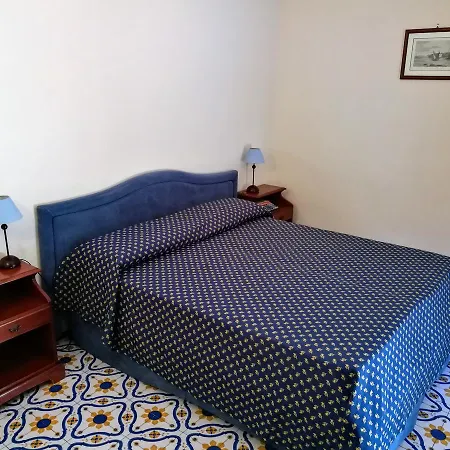 La Taverna Del Leone 3* بوسيتانو